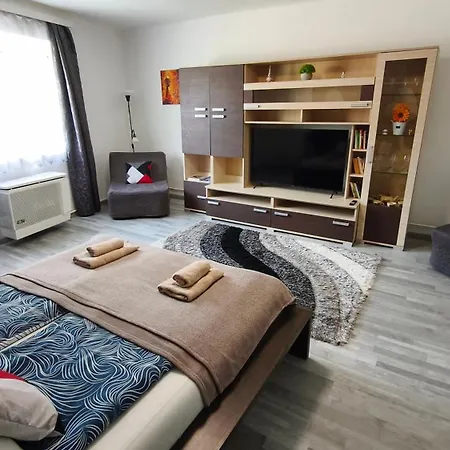 Freedom-fehervar Apartment